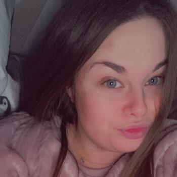 Babysitter in Selby: Leah