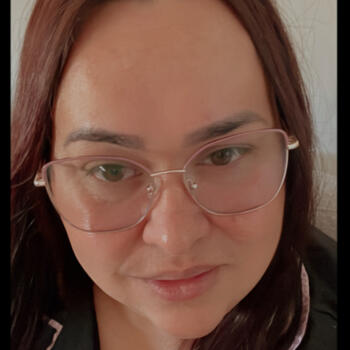 Babysitter in Tunes: Alcione Cristina