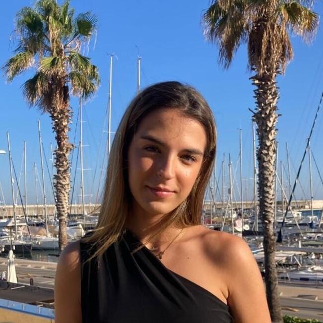 Babysitter in Badalona: Sandra