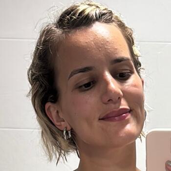 Babysitter em Amadora: Laura