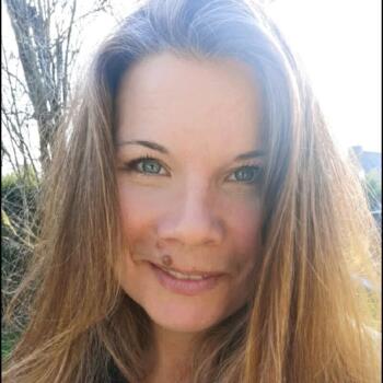 Babysitter in Baud: Virginie