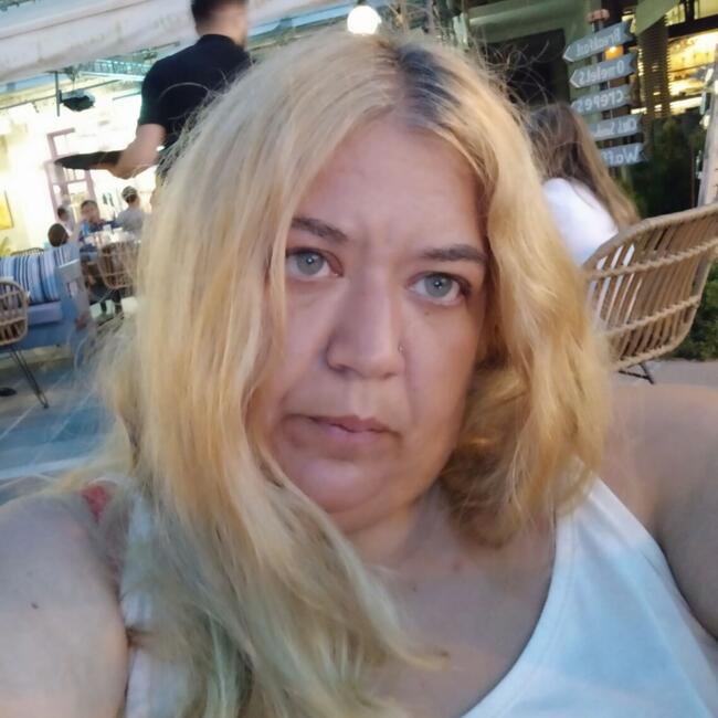 Babysitter στην περιοχή Περιστέρι: Άννα