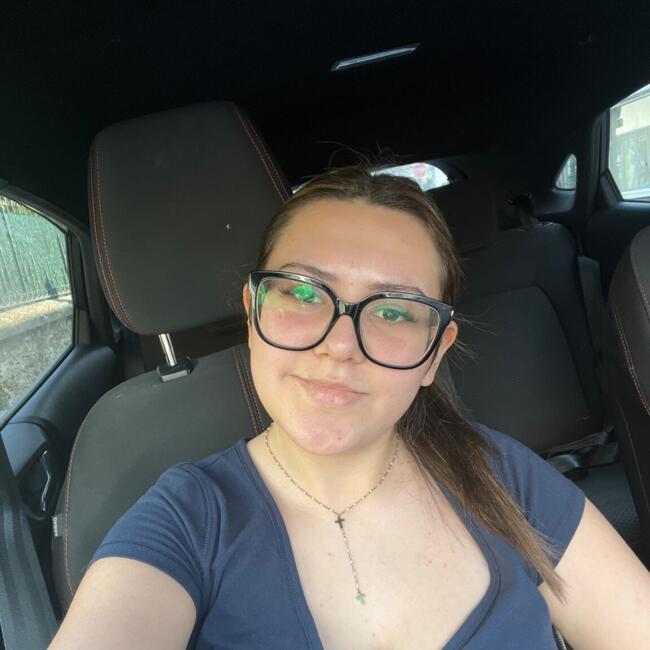 Babysitter in Villennes-sur-Seine: Alma