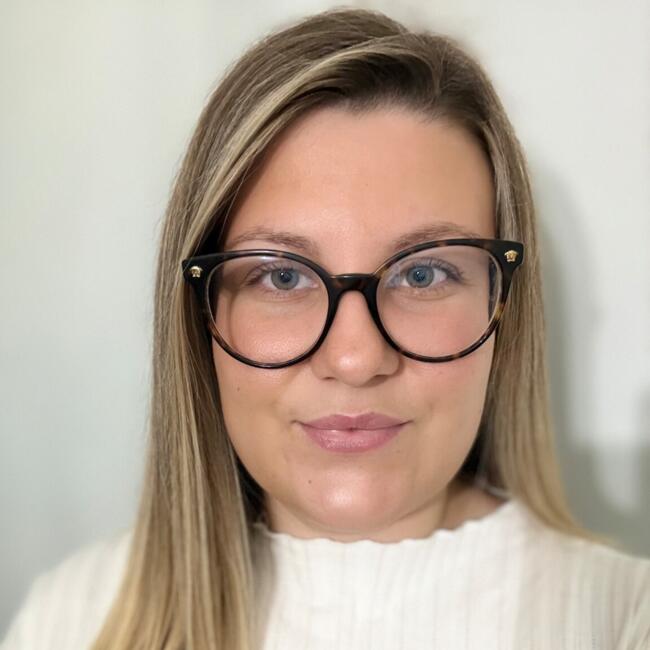 Babysitter in Viuz-en-Sallaz: Ludivine