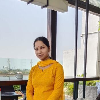 Babysitter Bhopal: DIPIKA