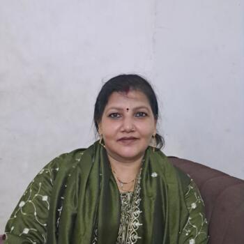 Babysitter in Surat: Reena