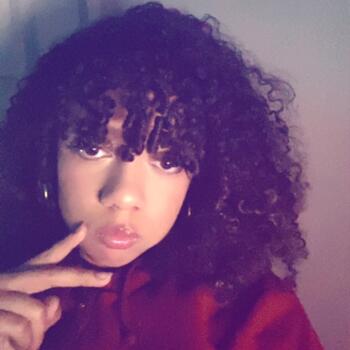 Babysitter in Thornton: Tiana