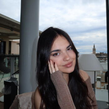 Babysitter in Cork: Macarena