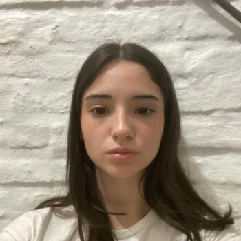 Babysitter in Montevideo: Agustina