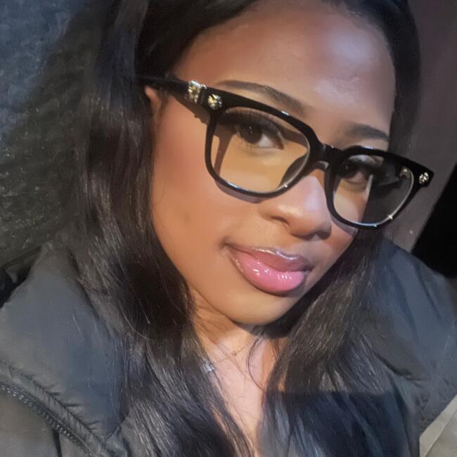 Babysitter in Graz: Naomi