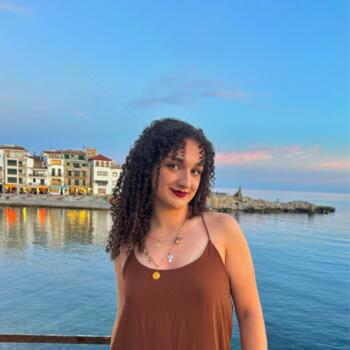 Babysitter in Almada: Amaïa