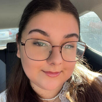 Varuška v Marly: Léa