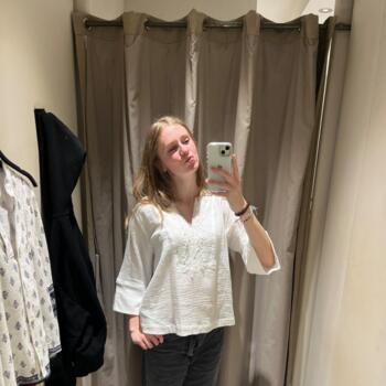 Babysitter in Fabrègues: Emma