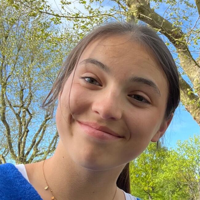 Babysitter in Hauteville-sur-Mer: Maude