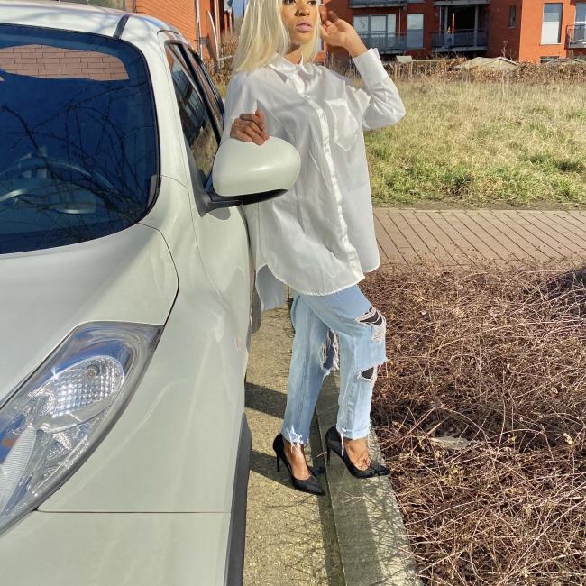 Babysitter in Liège: Ruth