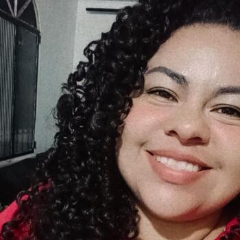Babá em Manaus: Adriana