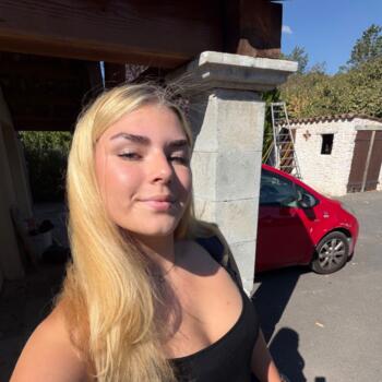 Babysitter in Nice: Chloe