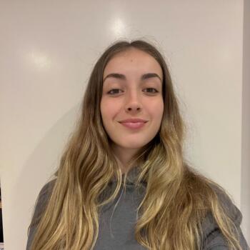 Babysitter in San Isidro: Lola