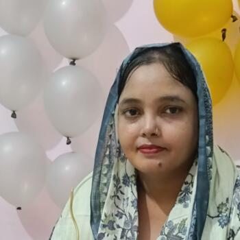 Babysitter in Varanasi: Zeenat khan