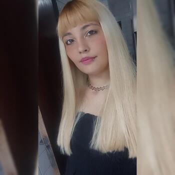 Babysitter Praia Grande: Danielle