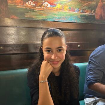 Babysitter in Bordeaux: Sarah