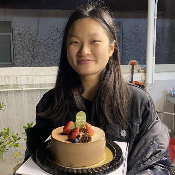 Babysitter in Exeter: Hoi Ying