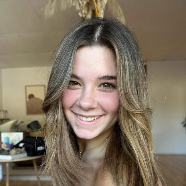 Babysitter in Newcastle: Sienna