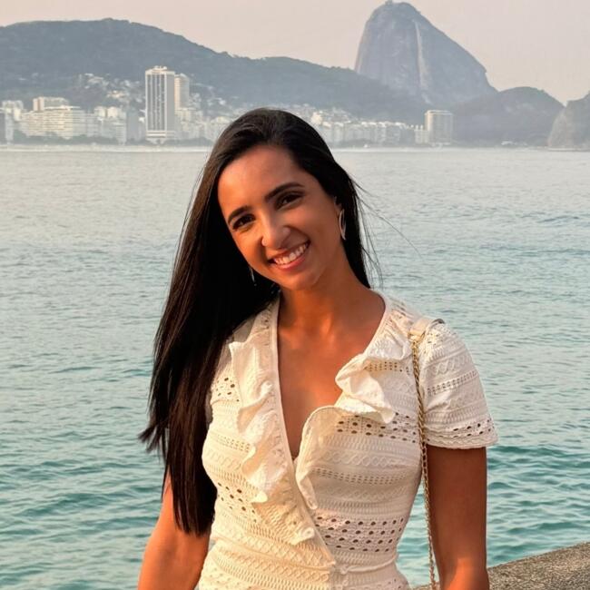 Babá em Rio de Janeiro: Thamires