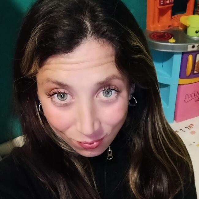 Babysitter in Grand Bourg: Gimena Schmidt