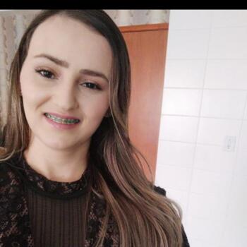 Babá em Campo Largo: Bruna