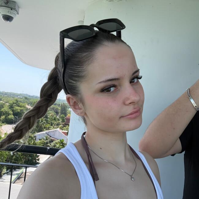 Babysitter in Cachan: Manon