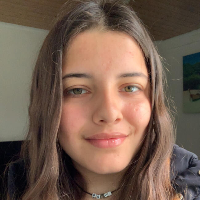 Babysitter em Sintra: Riana