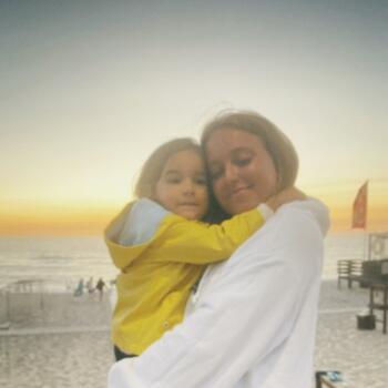 Babysitter Maia: Inês