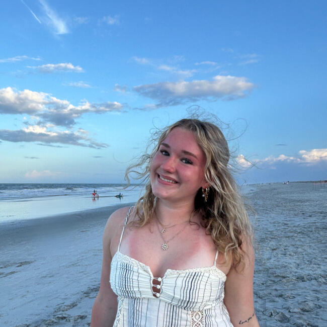 Babysitter in Fort Collins: Emma