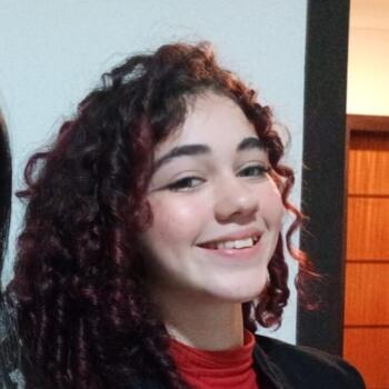 Babysitter Joinville: Emanuelle vitoria