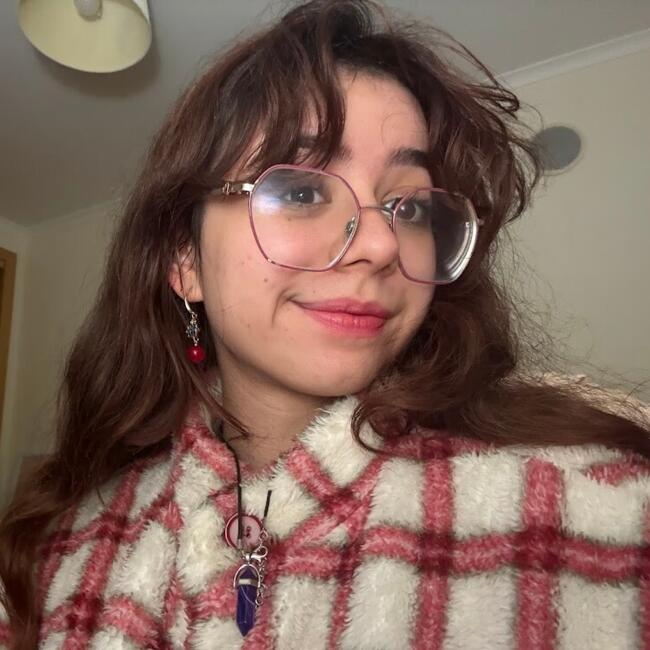 Babysitter in Almada: Beatriz Helena