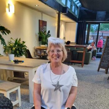 Nanny in Mosgiel: Chris