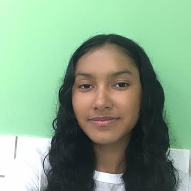 Babysitter in Cidade Ocidental: Renata