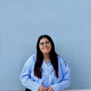 Babysitter em Porto Salvo: Mariana