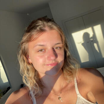 Babysitter in Rives: Alice