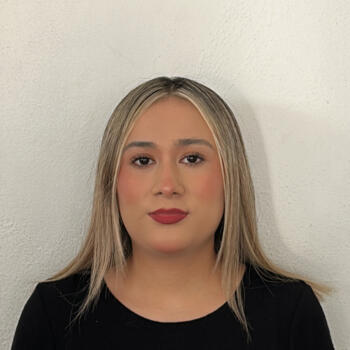 Babysitter Apodaca: Yuliana