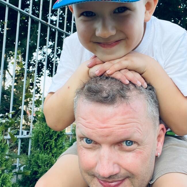 Trabajo para niñera en Vilna: Micke