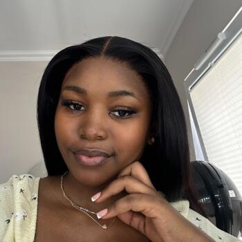 Opiekunka do dziecka Warszawa: Thelma Musekiwa