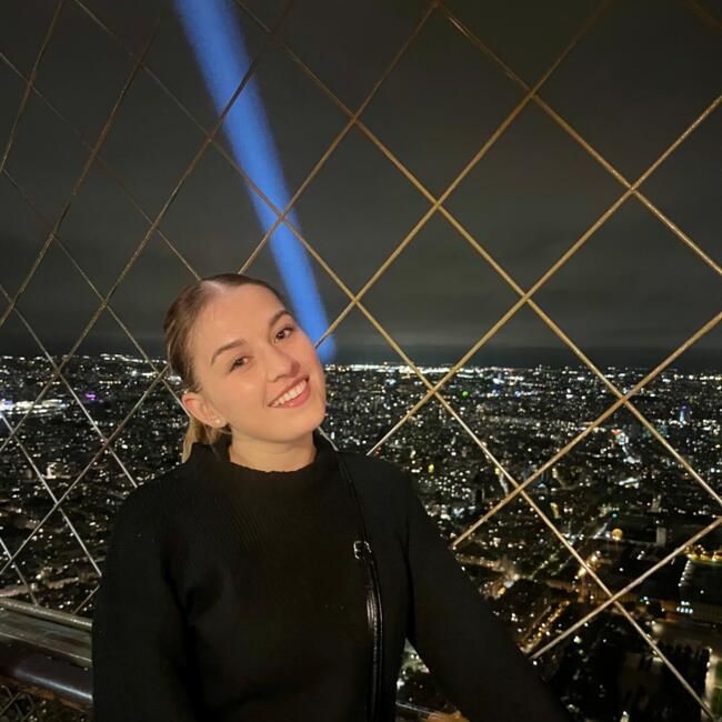 Babysitter in Muzillac: Ema