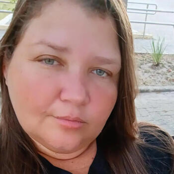 Babysitter Joinville: Izabelli