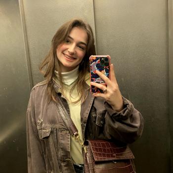 Babysitter in Cambridge: Evie