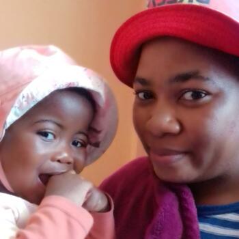 Babysitter in Port Elizabeth: Yakhanani