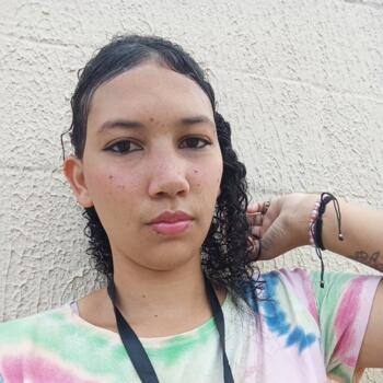 Babysitter in Aparecida de Goiânia: Gislaine