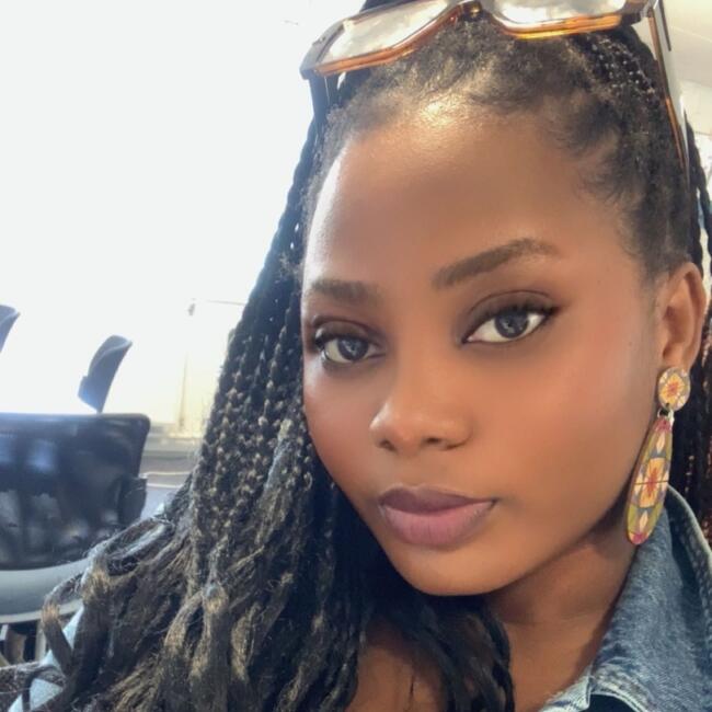 Babysitter in Worcester: Gloria