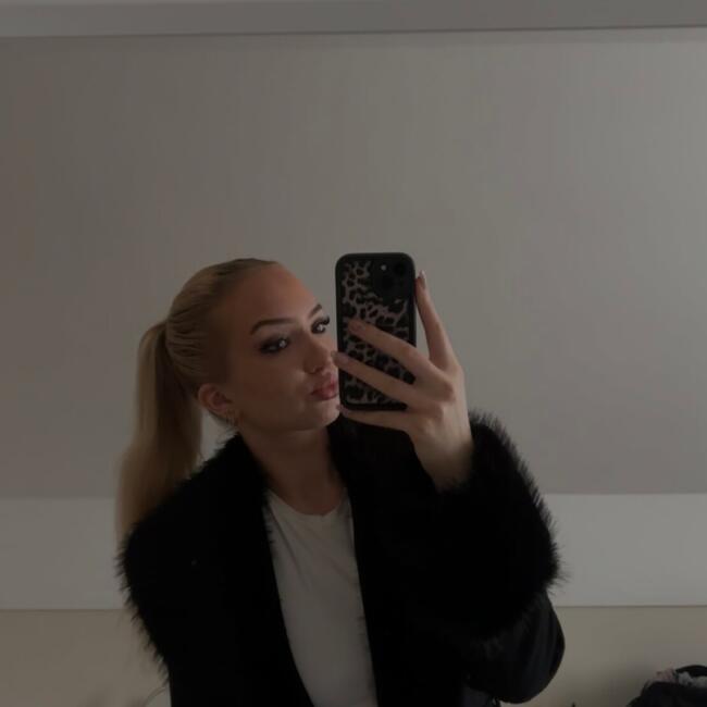 Babysitter in Medvode: Ema